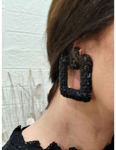 PENDIENTES CUADRADOS NEGROS
