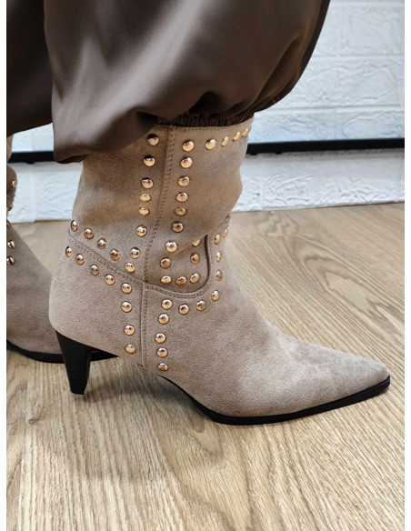 BOTINES TACHAS (DEL 36 AL 41)