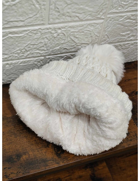 GORRO POMPÓN