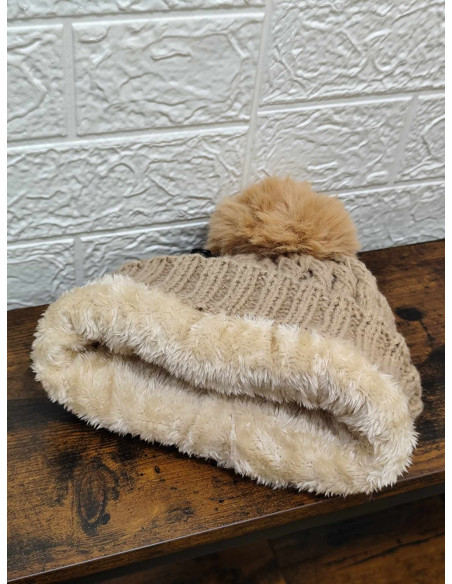 GORRO POMPÓN
