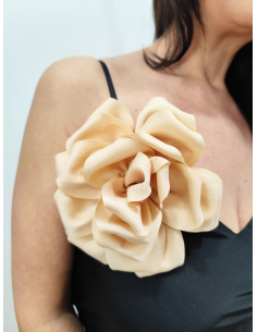 ROSA BROCHE BEIGE